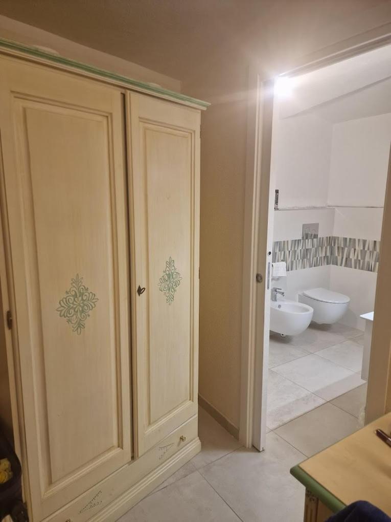 Hotel La Palma Сан-Теодоро Экстерьер фото