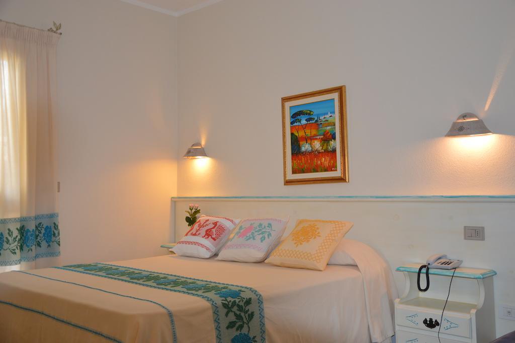 Hotel La Palma Сан-Теодоро Экстерьер фото