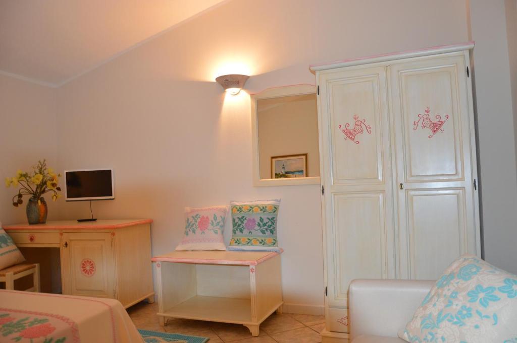 Hotel La Palma Сан-Теодоро Экстерьер фото