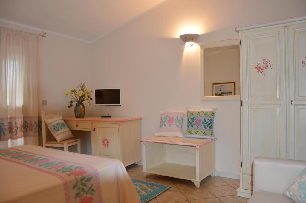 Hotel La Palma Сан-Теодоро Экстерьер фото